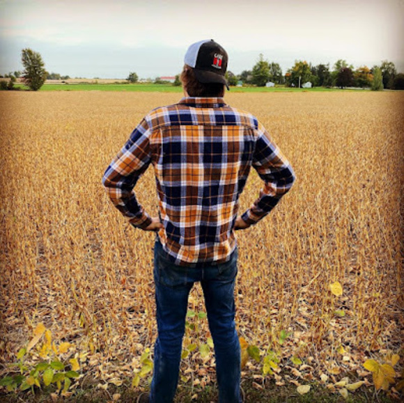 Meet your Posher, Donovan - Picture 1 of 1